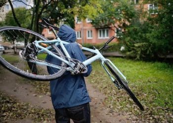 Тернополянин здав в оренду дачу, а замість оплати – вкрали велосипед і самокат