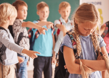 Батьків і директора покарали за цькування дітей в одній із шкіл Бучача