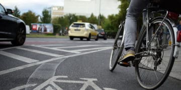 Поїхав на червоне перед патрульними і тепер має заплатити штраф велосипедист у Тернополі