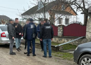 Ще один митник у Тернополі отримав підозру – за хабар у майже сто тисяч