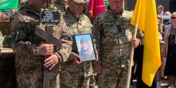 В останню дорогу провели Героя Руслана Петрика у Почаївській громаді