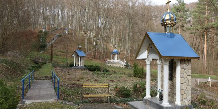 Тернопільщина туристична: Урочище «Монастирок» в селі Лісники