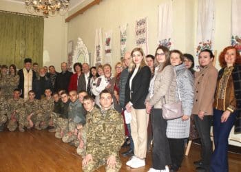 Іконописна майстерня представила понад 50 творів сакрального мистецтва у Збаражі