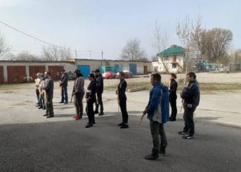 Базові правила тактики ведення бою освоювали учасники навчання від Центру готвоності цивільних у Тернополі