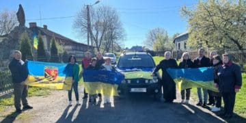 В селі на Тернопільщині придбали автомобіль для військового