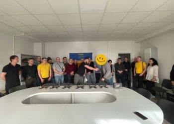 FPV дрони за власні кошти закупили для військових працівники одного з тернопільських підприємств