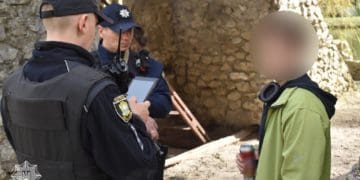 У парках Тернополя штрафують людей, які курять та розпивають алкоголь