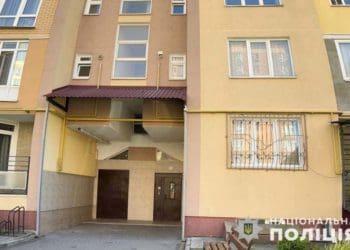 побив до смерті