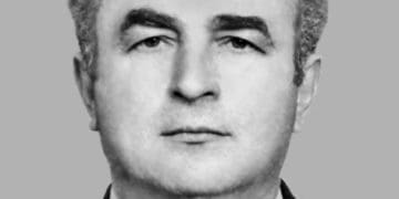 Левко Крупа