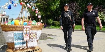 поліція Великдень