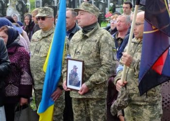 У Шумській громаді попрощалися з воїном Олександром Грицюком