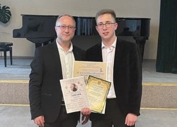 Павло Яворський з наставником Анатолієм Ороновським