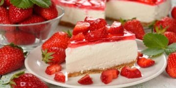 чізкейк з полуницею