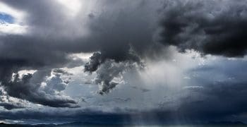 хмарно з дощем