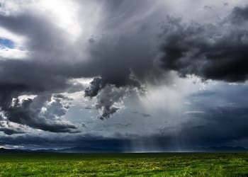 хмарно з дощем