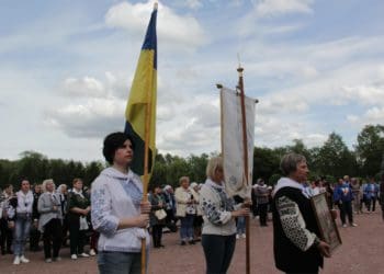 Матері в молитві