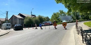 На кілька днів перекрито рух через “горбатий” міст у Тернополі
