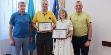 Двоє жителів Кременецької громади отримали сертифікати на 50 тисяч