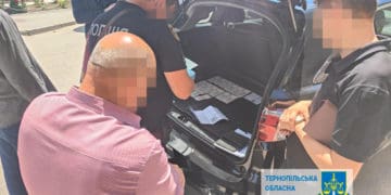 затримали директора спортклубу за хабар