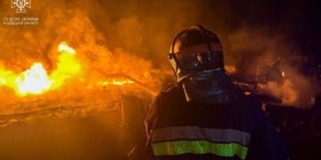 Майже 70 вогнеборців гасили пожежу на Львівщині через російські обстріли 22 червня