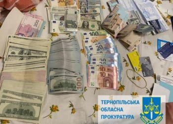 Затримані "перевізники": на Тернопільщині судитимуть групу осіб за незаконне переправлення чоловіків