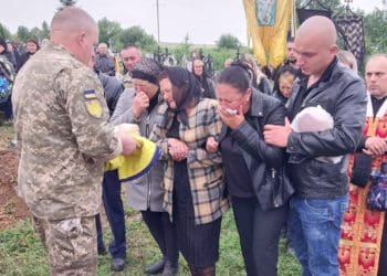 Борщівська громада попрощалась із воїном Віктором Корчаком