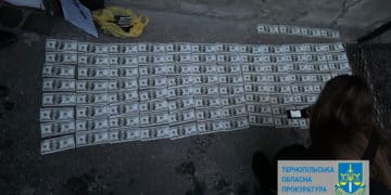 10 тисяч доларів за "інвалідність": у Тернополі затримали керівника благодійного фонду