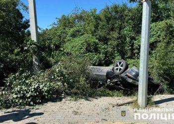 На Тернопільщині син не впорався з керуванням ф потрапив у ДТП, де загинув його батько