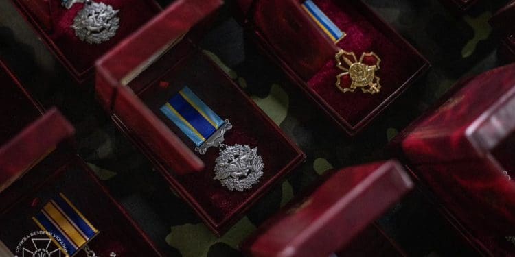 Василь Малюк вручив державні та відомчі нагороди бійцям ЦСО «А» СБУ