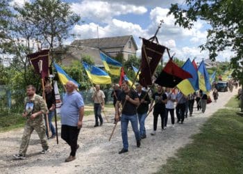 На щиті повернувся до рідного дому воїн Роман Кіт із Козівської громади