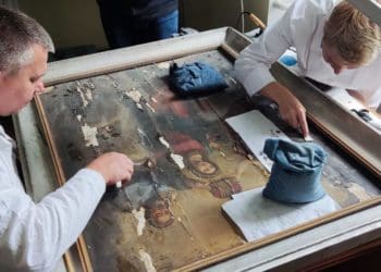 “Стан досить критичний”: на Тернопільщині консервують ікони Свято-Миколаївського собору