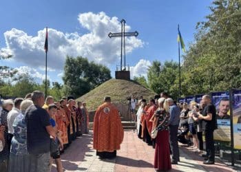 Алея слави Героям у Великій Березовиці