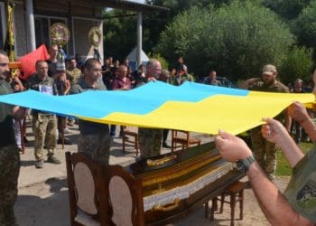 На Тернопільщині в останню дорогу провели двох воїнів