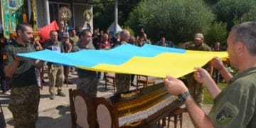 На Тернопільщині в останню дорогу провели двох воїнів