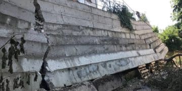 У Тернополі обвалилась підпірна стіна: розробник проєкту назвав причину