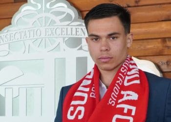 Уродженець Тернопільщини продовжив контракт з футбольним клубом з Англії