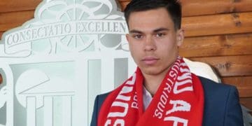 Уродженець Тернопільщини продовжив контракт з футбольним клубом з Англії