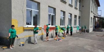 У Загайцях оновили фасад школи в рамках грантового конкурсу від «Контінентал»