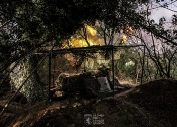 Бойова робота М-109 на фронті: постріл за пострілом, очікування цілі, знову постріли