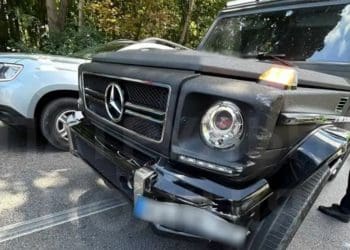 Водій “під кайфом” на крутому позашляховику втікав від патрульних і скоїв ДТП