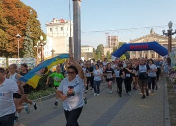 У Тернополі влаштували забіг “Шаную воїнів, біжу за героїв України”
