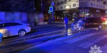 Пізно увечері в центрі Тернополя сталася аварія