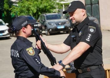 На Тернопільщині 16 поліцейських офіцерів громад приступили до охорони порядку