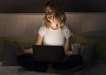 Альтернативні джерела живлення, або як не залишитися без інтернету?