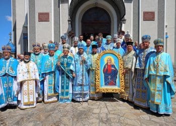 Борщів відзначив 30-ту річницю явлення Богородиці урочистим богослужінням