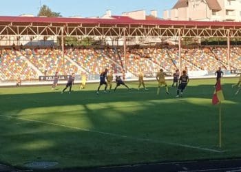 У Тернополі відбувся футбольний матч між “Нивою” і “Металістом”