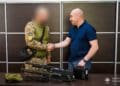Антидронову рушницю для захисників від тернопільських спеціалістів передали на фронт