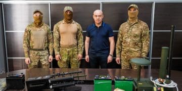 Передали захисникам на передову РЕБ та антидронову рушницю, які виготовили в Тернополі