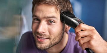 Домашня чоловіча стрижка машинкою