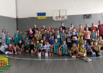 Юні тернопільські баскетболісти стали бронзовими призерами відкритого турніру у Вінниці